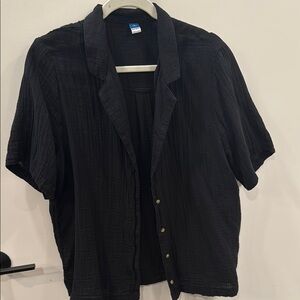 Old Navy Black Button-Up Shirt